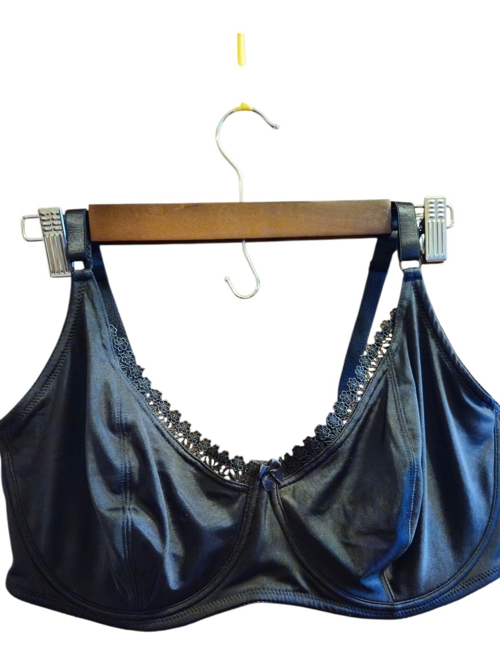 Everyday Support Full-Coverage Lace-Trim Bra in Black